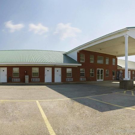 Americas Best Value Inn & Suites Mt. Pleasant Mount Pleasant Buitenkant foto